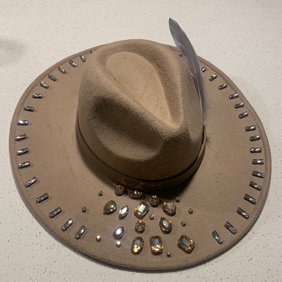 Hat - Picture 5 of 5